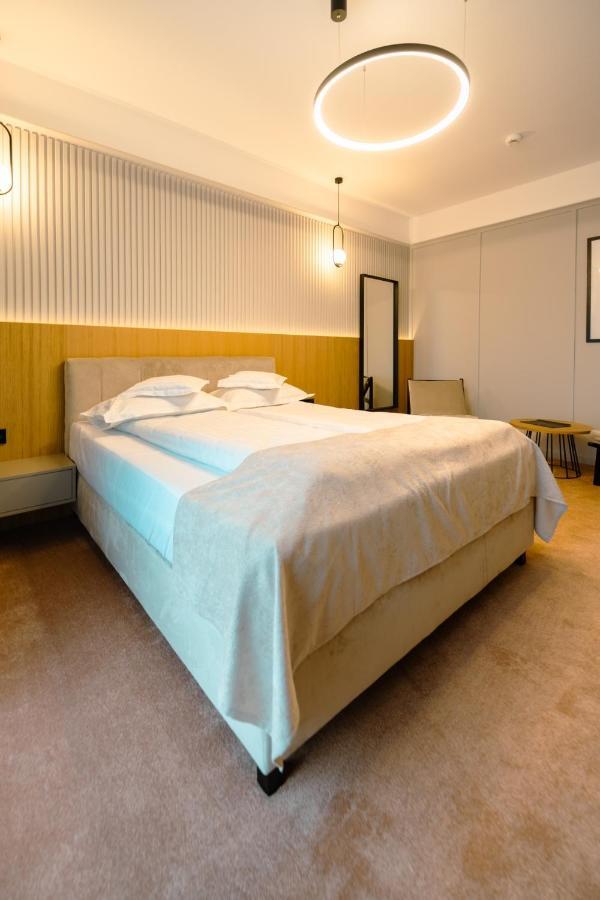 Crama Jelna Resort & Spa Orheiu Bistritei ภายนอก รูปภาพ
