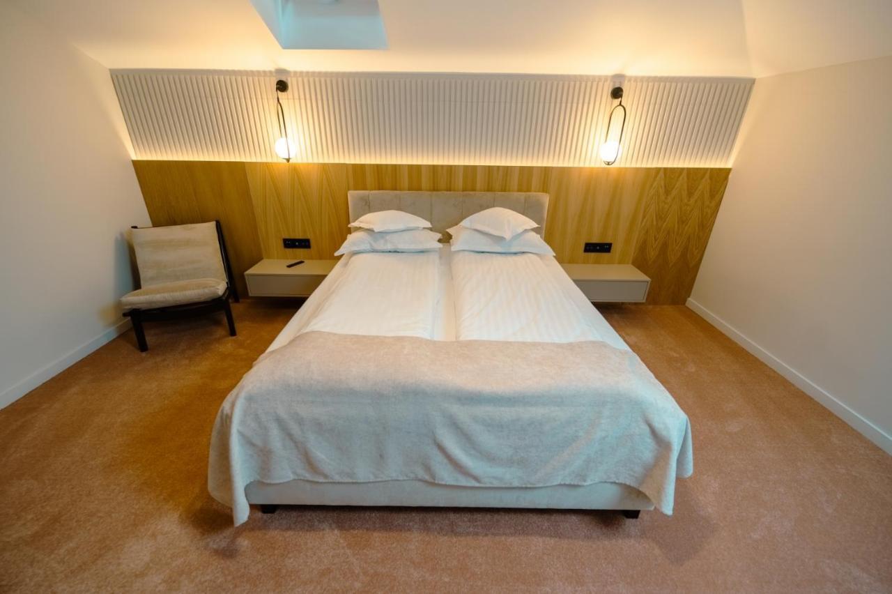 Crama Jelna Resort & Spa Orheiu Bistritei ภายนอก รูปภาพ